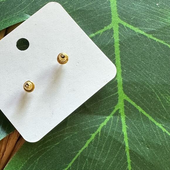 BOGO FREE ANGEL POST PEIRCED EARRINGS CRYSTAL CENTER - Picture 4 of 5